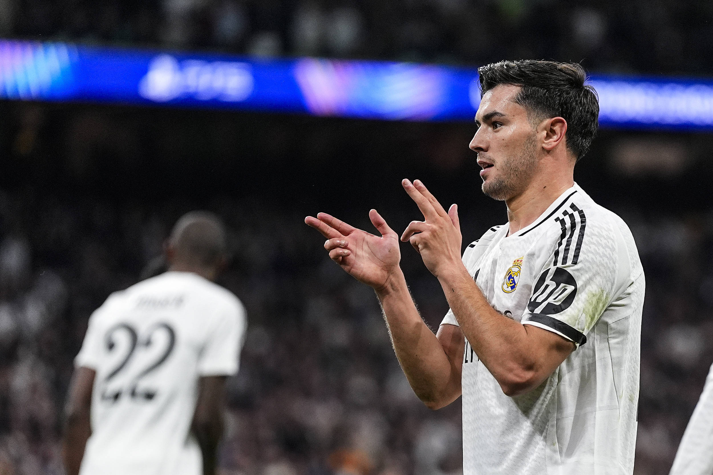 包含国际比赛日里尔备战欧冠今夜那不勒斯调整名单——亚冠节点到来，今晨辽宁本钢临场应变——亚冠节点到来直接炸裂的词条