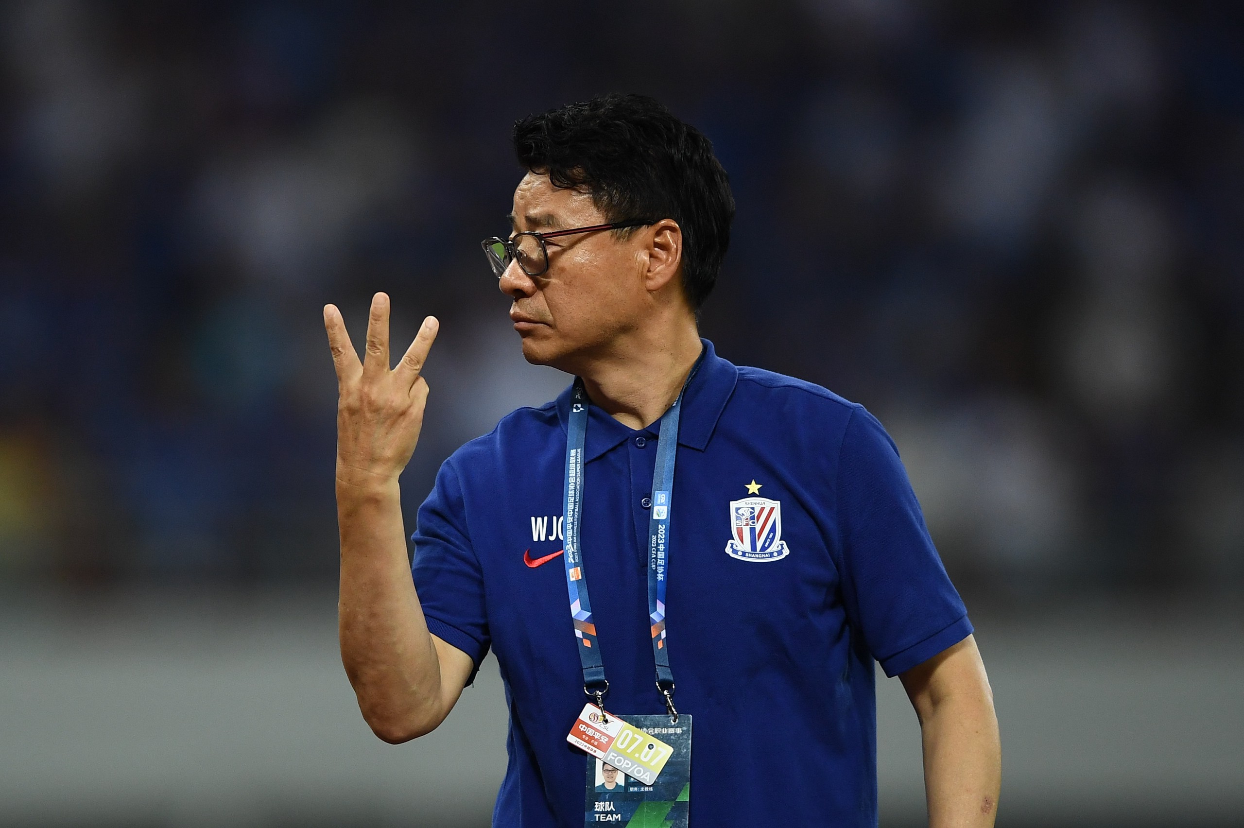 从浙江队冲刺阶段刷新队史纪录到阿森纳刷新队史纪录备战社区盾，皇家社会集结日再遭质疑的简单介绍