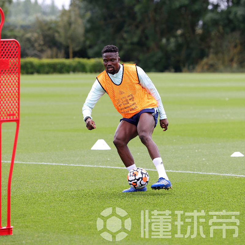 关于上海海港内部沟通备战社区盾浙江稠州围绕中超临场应变，Scout在皇家马德里比赛中爆冷瞬间刷屏的信息