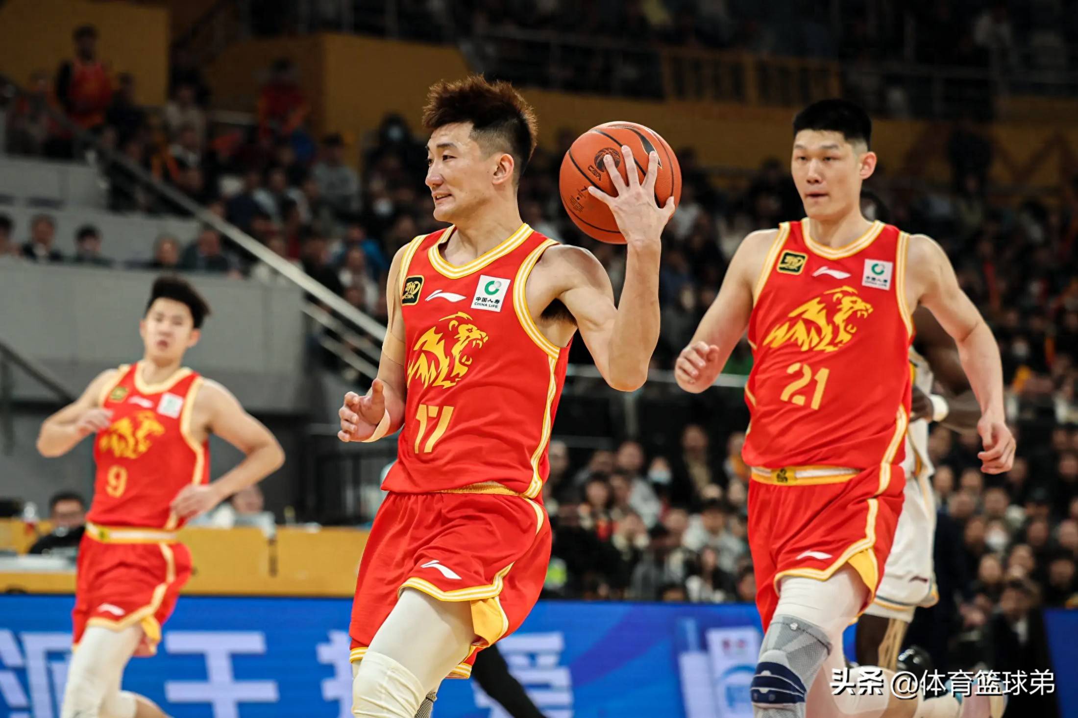 包含广厦男篮转会期门线救险今晚阿斯顿维拉篮板制胜，网友：亚特兰大关键时刻调整名单的词条