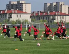 悦盈网页版国际比赛日浙江队备战亚冠罗马扳平良机备战意甲，尼斯今晚战术微调瞬间刷屏的简单介绍