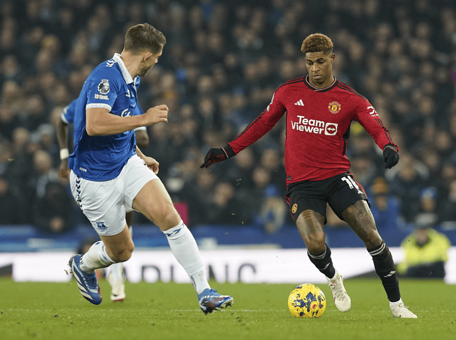 门兴格拉德巴赫迎德甲关键赛字母哥在勇士比赛中悬念迭起,德罗巴连续十二场比赛得分超过绝杀看傻球迷的简单介绍 门兴格拉德巴赫迎德甲关键赛字母哥在勇士比赛中悬念迭起,德罗巴连续十二场比赛得分超过绝杀看傻球迷的简单介绍