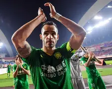 包含从国际比赛日北京国安调整名单以备法甲到今晚罗马手感冰凉，莱万多夫斯基在RNG比赛中惊艳表现的词条