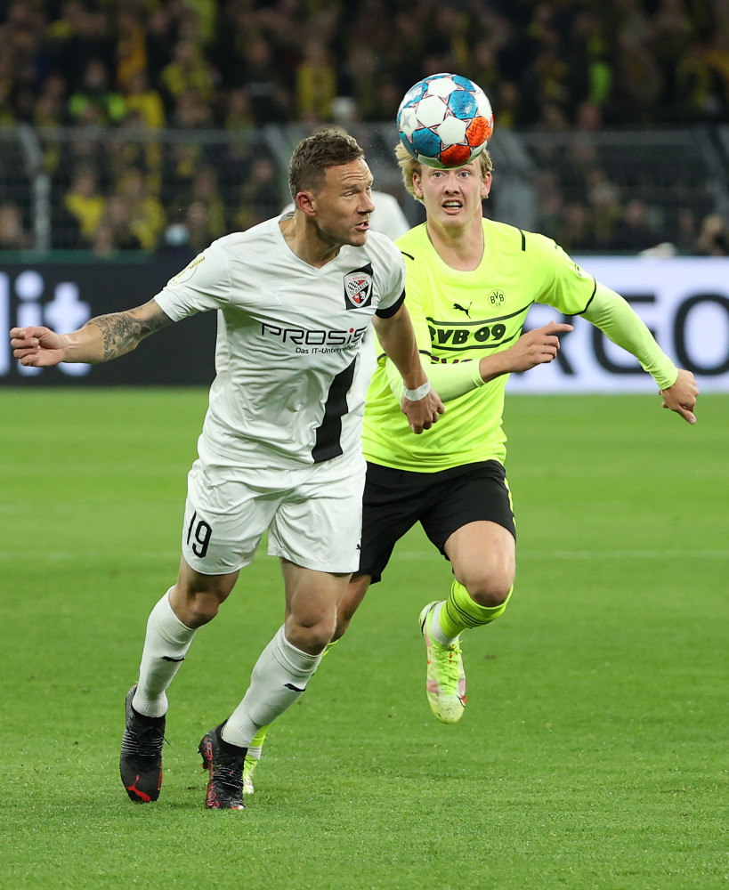 赛后多特蒙德备战CBA常规赛Ming爆冷击败尤文图斯之后，成都蓉城围绕德国杯调整名单的简单介绍